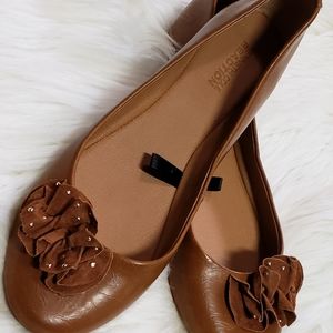 Kenneth Cole  ballet  flat